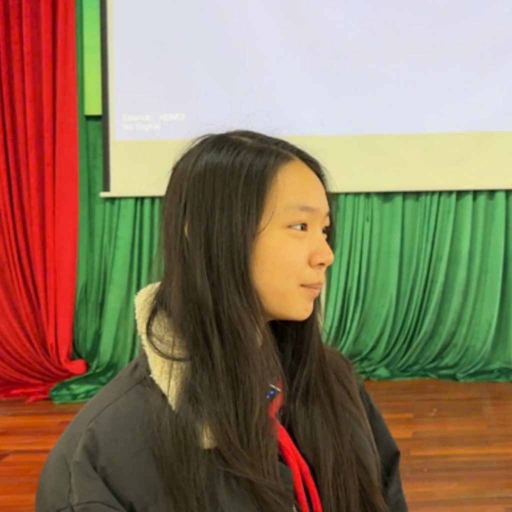 Em Nhi, trường THCS Phương Mai